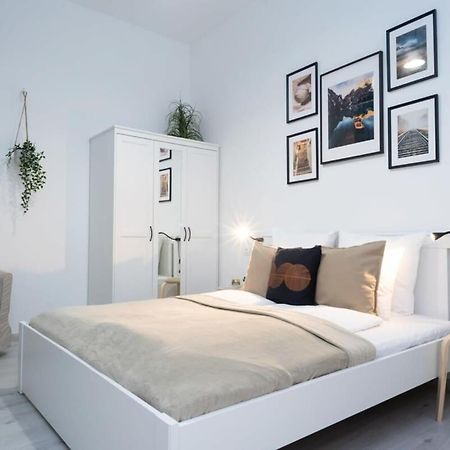 New Home At Exlusive Central Location Будапеща Екстериор снимка
