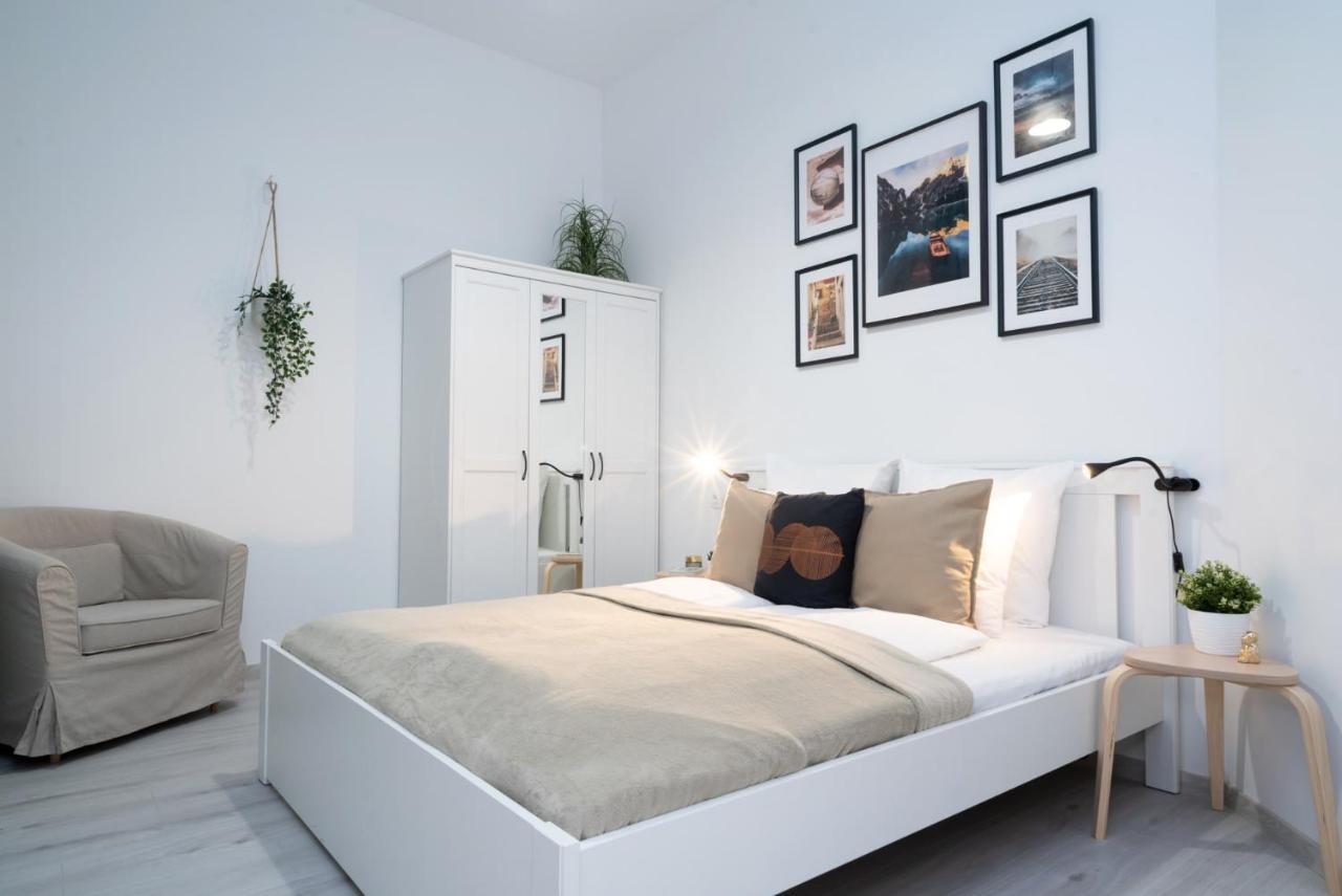 New Home At Exlusive Central Location Будапеща Екстериор снимка