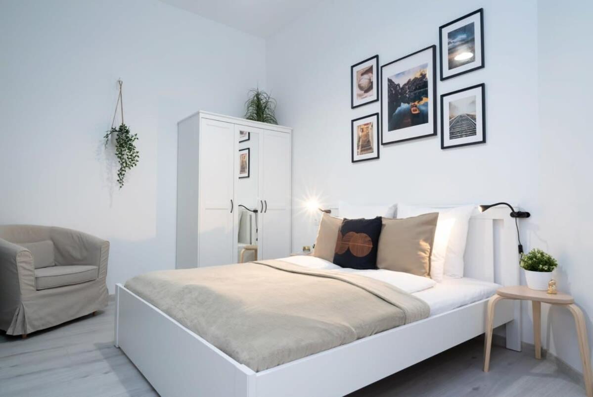 New Home At Exlusive Central Location Будапеща Екстериор снимка