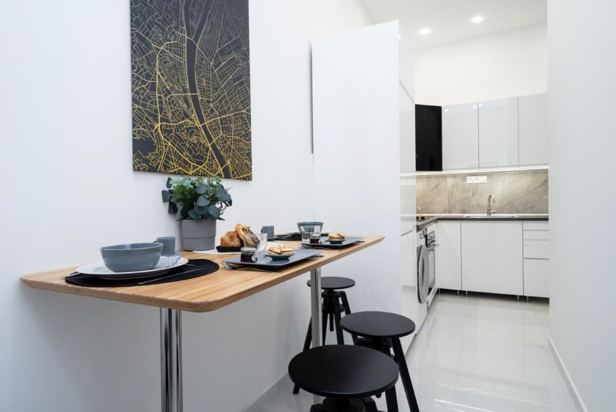 New Home At Exlusive Central Location Будапеща Екстериор снимка