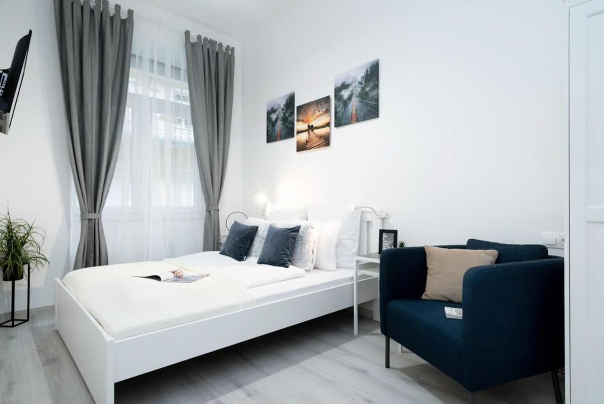 New Home At Exlusive Central Location Будапеща Екстериор снимка