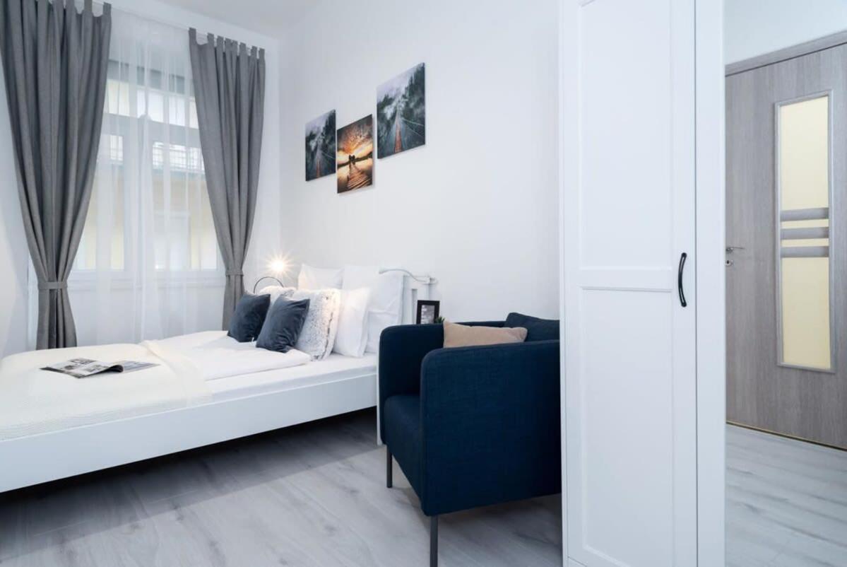 New Home At Exlusive Central Location Будапеща Екстериор снимка
