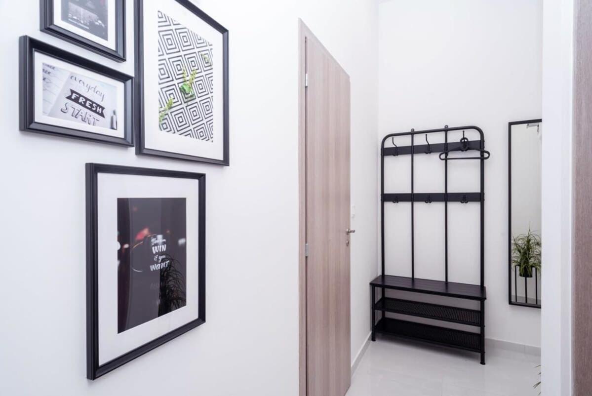 New Home At Exlusive Central Location Будапеща Екстериор снимка