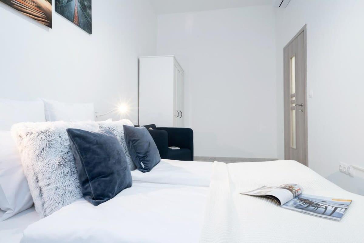 New Home At Exlusive Central Location Будапеща Екстериор снимка